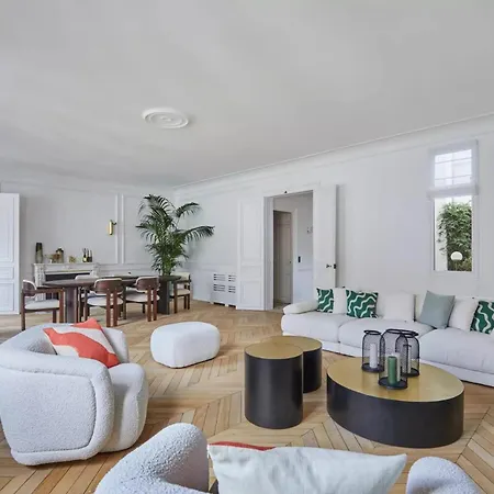 Apartment In Perfect Condition With Terrace , Two Bedrooms